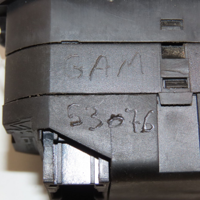 Commande lève-glace porte avant gauche occasion PEUGEOT 306 Phase 2 04-1997->03-2002 1.9 D 6552WK 5