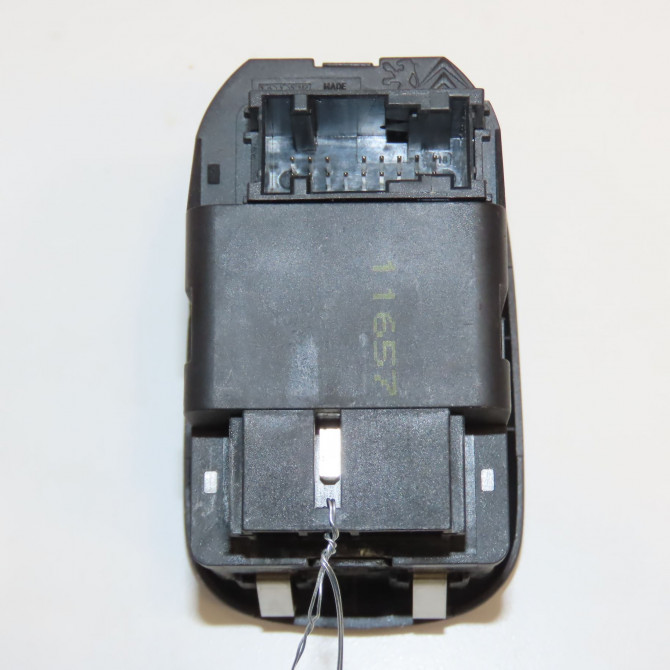 Commande lève-glace porte avant gauche occasion PEUGEOT 306 Phase 2 04-1997->03-2002 1.9 TD 6552WK 2