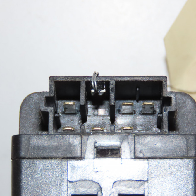 Commande lève-glace porte avant gauche occasion PEUGEOT 306 Phase 2 04-1997->03-2002 1.9 TD 6552WK 4