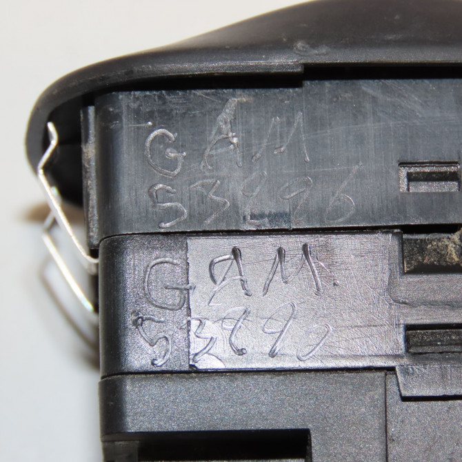 Commande lève-glace porte avant gauche occasion PEUGEOT 306 Phase 2 04-1997->03-2002 1.9 TD 6552WK 5