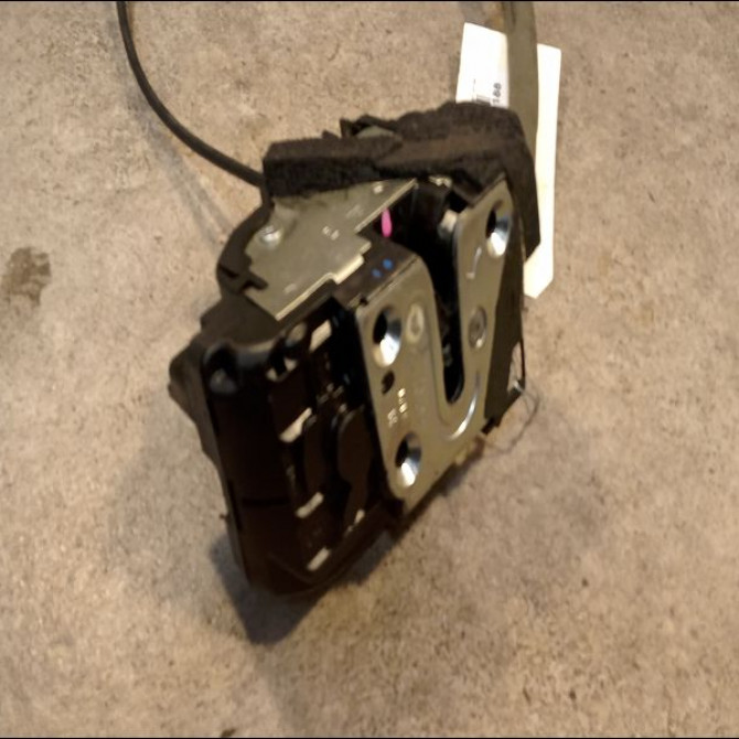 Serrure porte avd occasion RENAULT KOLEOS I Phase 1 06-2008->12-2011 2.0 DCI 16v 150ch 805024058R 2