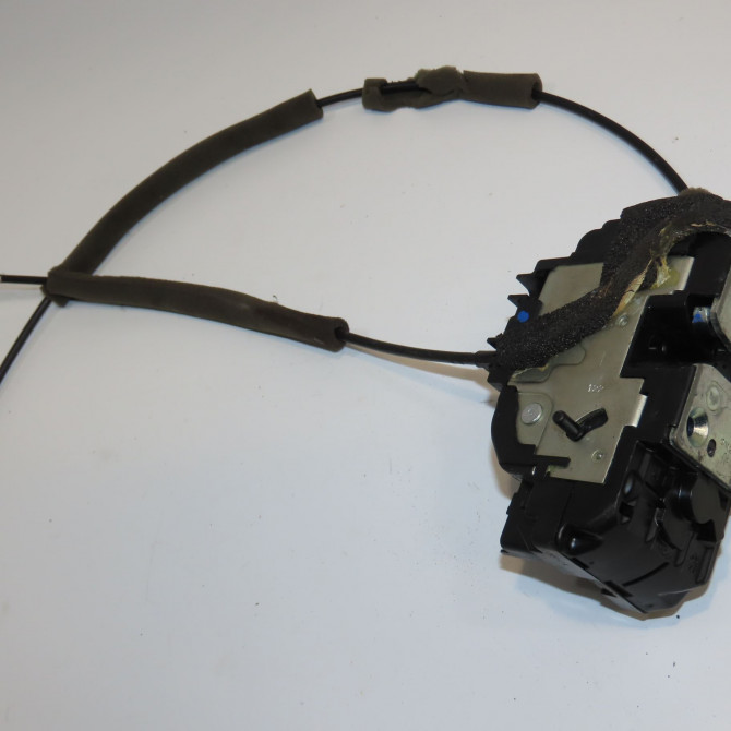 Serrure porte ard occasion RENAULT KOLEOS I Phase 1 06-2008->12-2011 2.0 DCI 150ch 825029849R 1