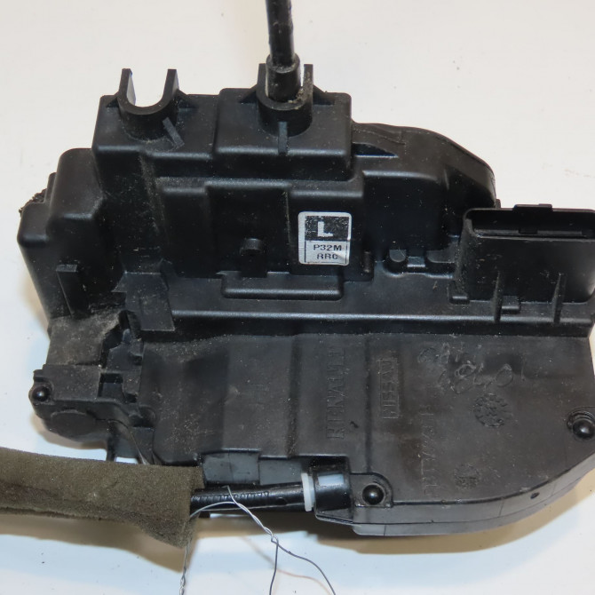 Serrure porte ard occasion RENAULT KOLEOS I Phase 1 06-2008->12-2011 2.0 DCI 150ch 825029849R 4