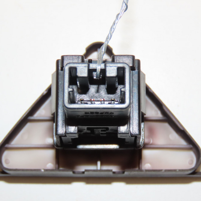 Bouton de warning occasion RENAULT KOLEOS I Phase 1 06-2008->12-2011 2.0 DCI 150ch 252900205R 2