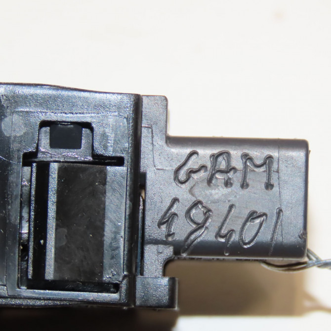 Bouton de warning occasion RENAULT KOLEOS I Phase 1 06-2008->12-2011 2.0 DCI 150ch 252900205R 3