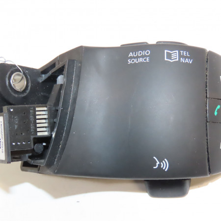 Commande autoradio occasion RENAULT KOLEOS I Phase 1 06-2008->12-2011 2.0 DCI 150ch