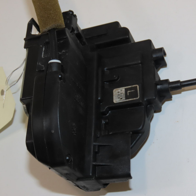 Serrure porte ard occasion RENAULT KOLEOS I Phase 1 06-2008->12-2011 2.0 DCI 150ch 825029849R 3