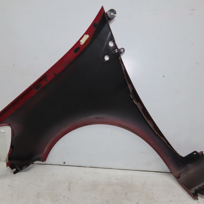 Aile avant droite occasion RENAULT CLIO III Phase 2 03-2009->12-2014 1.2i 16v 75ch 631003362R 2