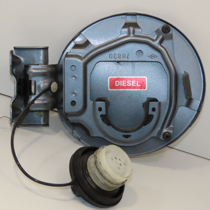 Volet de trappe carburant occasion RENAULT KOLEOS I Phase 1 06-2008->12-2011 2.0 DCI 150ch 788300182R 2