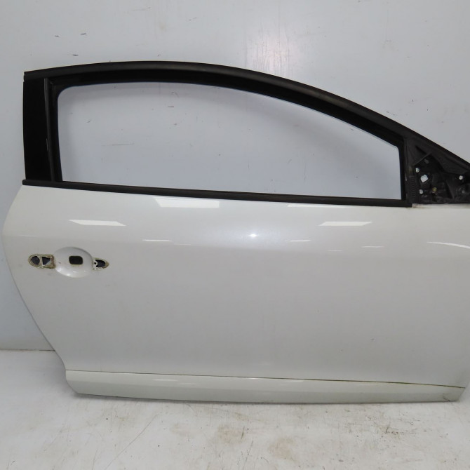 Porte avant droite occasion RENAULT MEGANE III Phase 2 01-2012->06-2014 1.6 DCI 130ch 801001645R 1