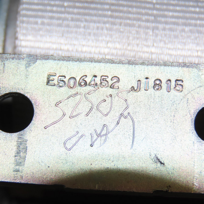 Ceinture arrière droite occasion RENAULT MEGANE III Phase 2 01-2012->06-2014 1.6 DCI 130ch 888403122R 5