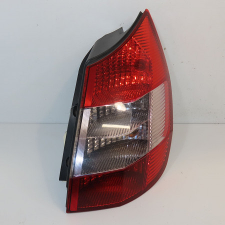 Feu arrière droit occasion RENAULT SCENIC II Phase 1 03-2004->09-2006 1.5 DCI 80ch 8200127702