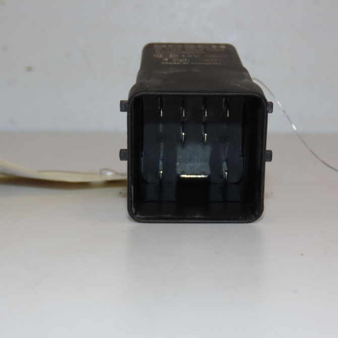 Boitier de préchauffage occasion RENAULT SCENIC III Phase 1 04-2009->11-2011 1.9 DCI 130ch 110673774R 2