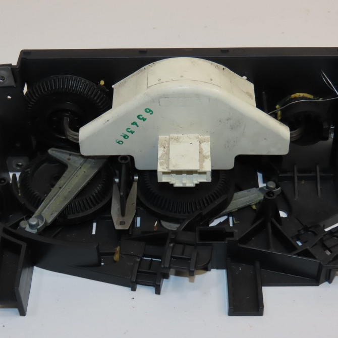 Commande de chauffage occasion SEAT IBIZA II Phase 2 05-1996->09-1999 SDI 2