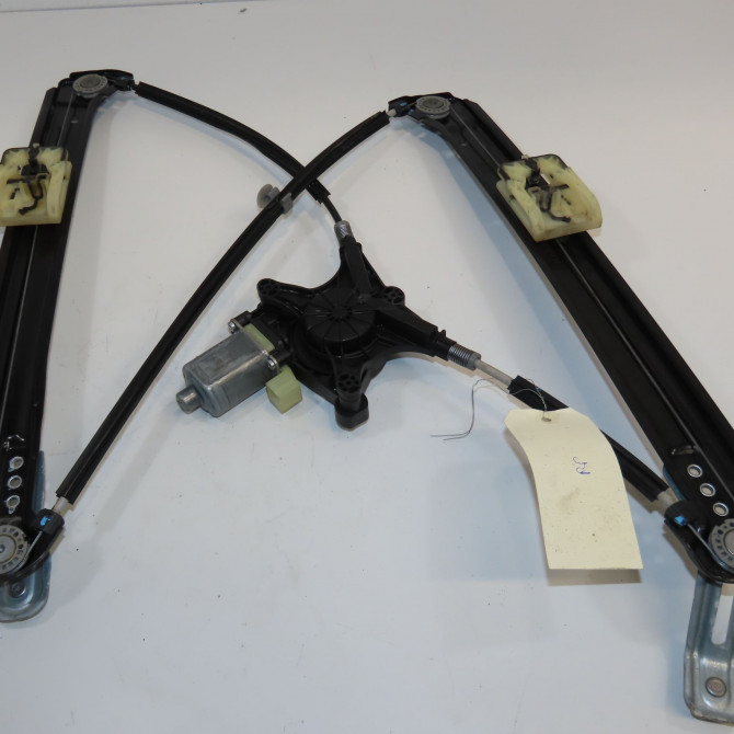Mecanisme + moteur lève-glace avant droit occasion SEAT ATECA Phase 1 06-2016->... 575837462A 2
