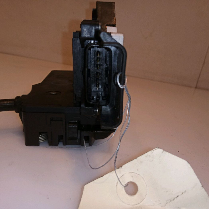 Serrure porte avd occasion PEUGEOT 207 Phase 1 04-2006->06-2013 1.6 HDI 16v 110ch 9136W2 5