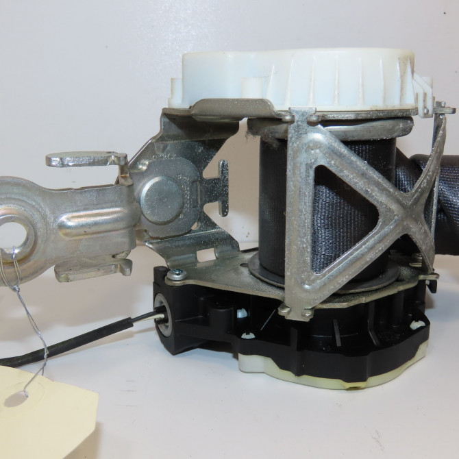 Ceinture avant droite occasion RENAULT CLIO III Phase 1 09-2005->03-2009 1.5 DCI 70ch 8200683926 2