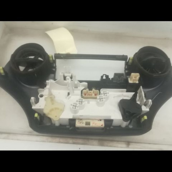 Commande de chauffage occasion TOYOTA YARIS I Phase 1 04-1999->03-2003 1.3 5591052010 2