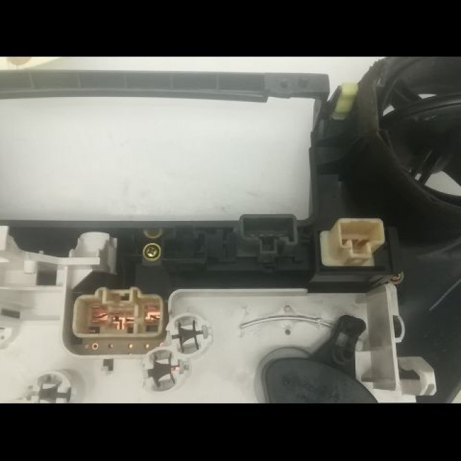 Commande de chauffage occasion TOYOTA YARIS I Phase 1 04-1999->03-2003 1.3 5591052010 3