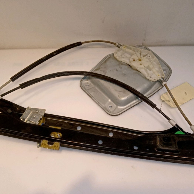 Mecanisme + moteur lève-glace avant droit occasion VOLKSWAGEN GOLF PLUS Phase 1 04-1995->04-1999 1.6 TDI 105ch 5M0837462 2