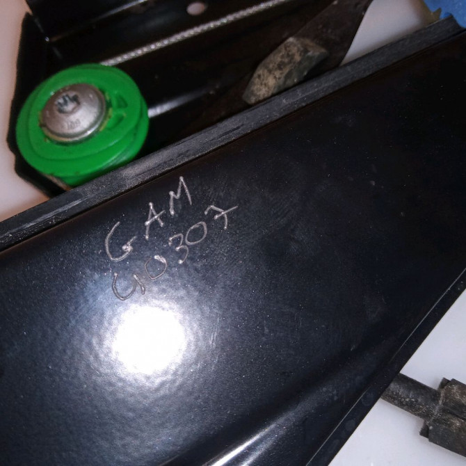 Mecanisme + moteur lève-glace avant droit occasion VOLKSWAGEN GOLF PLUS Phase 1 04-1995->04-1999 1.6 TDI 105ch 5M0837462 3