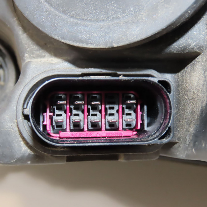 Phare droit occasion VOLKSWAGEN GOLF PLUS Phase 1 03-2005->03-2009 1.9 TDI 105ch 5M1941006B 3