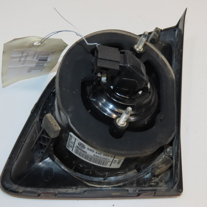 Feu arrière interieur gauche occasion VOLKSWAGEN GOLF PLUS Phase 1 03-2005->03-2009 1.9 TDI 105ch 5M0945093M 2