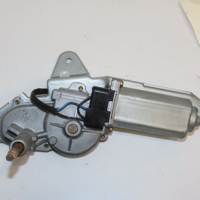 Moteur essuie-glace arrière occasion TOYOTA YARIS I Phase 1 04-1999->03-2003 85 VVTI 8513052010 2