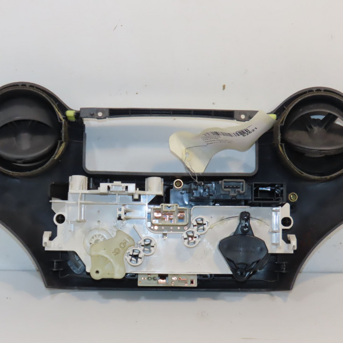Commande de chauffage occasion TOYOTA YARIS I Phase 1 04-1999->03-2003 85 VVTI 5591052010 2