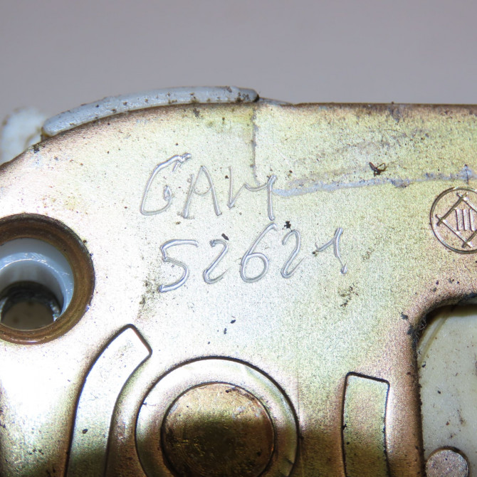 Serrure porte avg occasion TOYOTA YARIS I Phase 1 04-1999->03-2003 85 VVTI 6932052080 6