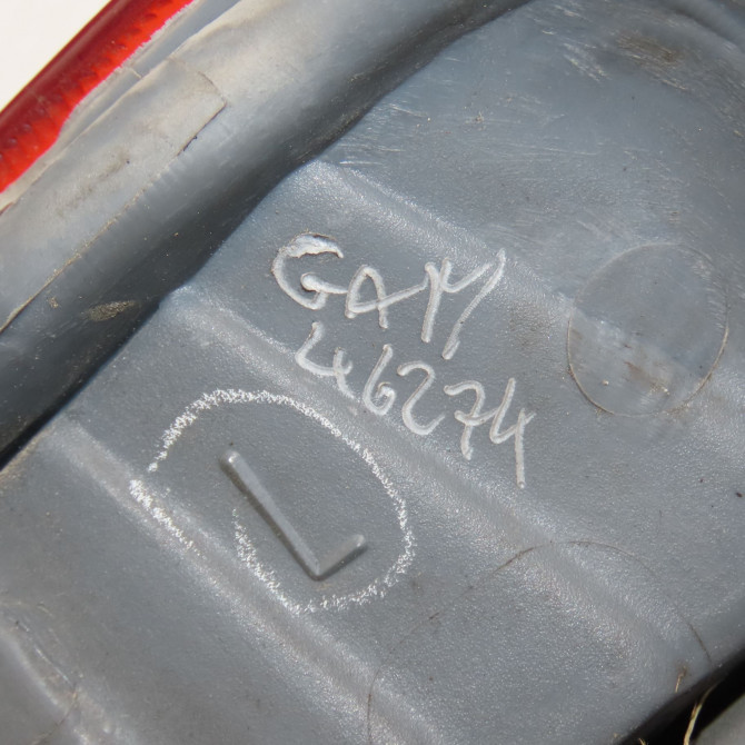 Feu arrière gauche occasion TOYOTA YARIS I Phase 1 04-1999->03-2003 85 VVTI 8156052120 4