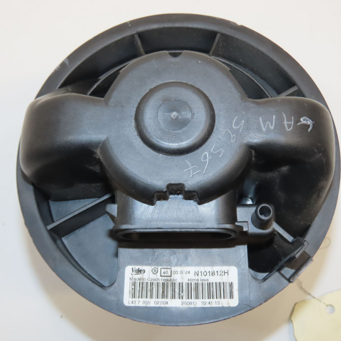 Ventilateur de chauffage occasion TOYOTA AYGO I Phase 2 01-2009->06-2012 1.0 VVTI 871030H011 3