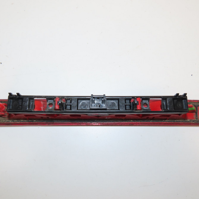 Feux stop supplementaire occasion TOYOTA AYGO I Phase 2 01-2009->06-2012 1.0 VVTI 815700H010 2