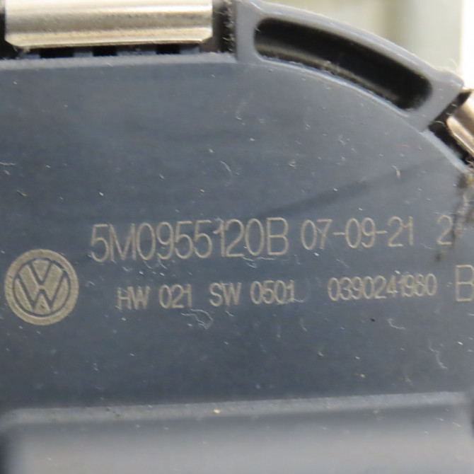 occasion VOLKSWAGEN GOLF PLUS Phase 1 03-2005->03-2009 1.9 TDI 105ch 5M0955024G 6