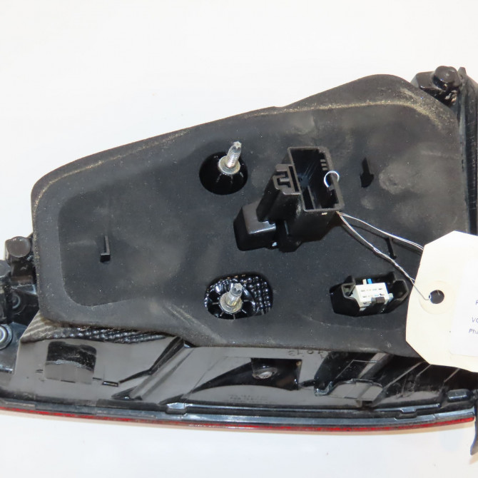 Feu arrière interieur gauche occasion  5G0945093AG 2