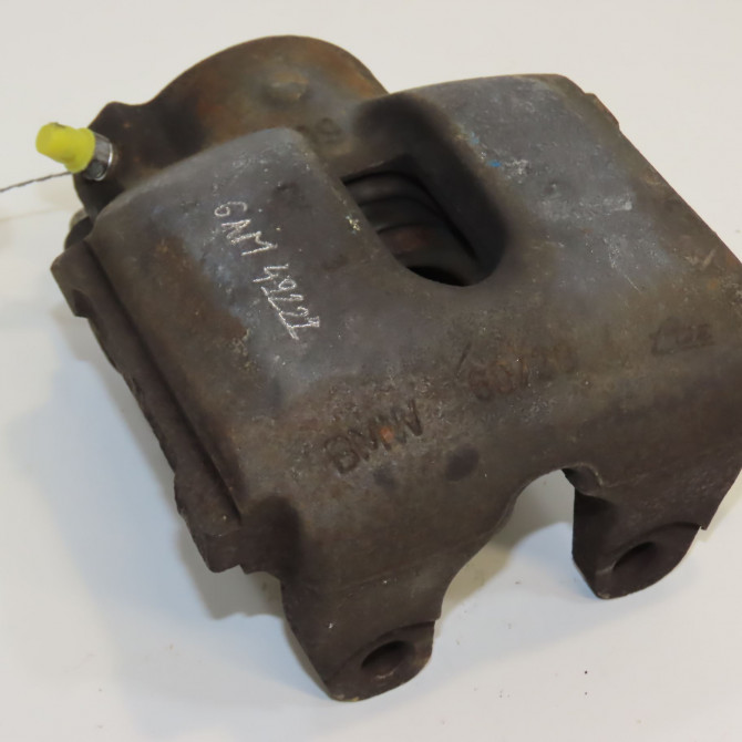 Etrier de frein avant droit occasion B.M.W. X5 I Phase 1 04-2000->12-2006 3.0d 218ch 34116773132 1