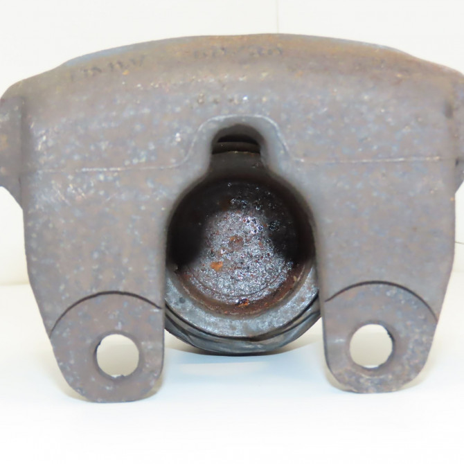 Etrier de frein avant gauche occasion B.M.W. X5 I Phase 1 04-2000->12-2006 3.0d 218ch 34116773131 2