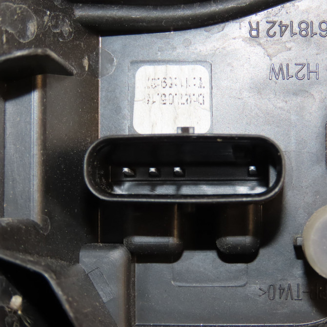 Feu arrière droit occasion  63217296098 3