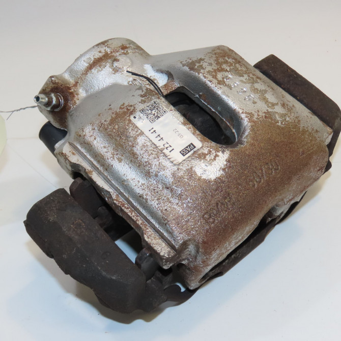 Etrier de frein avant gauche occasion B.M.W. X5 I Phase 1 04-2000->12-2006 3.0d 218ch 34116773131 1