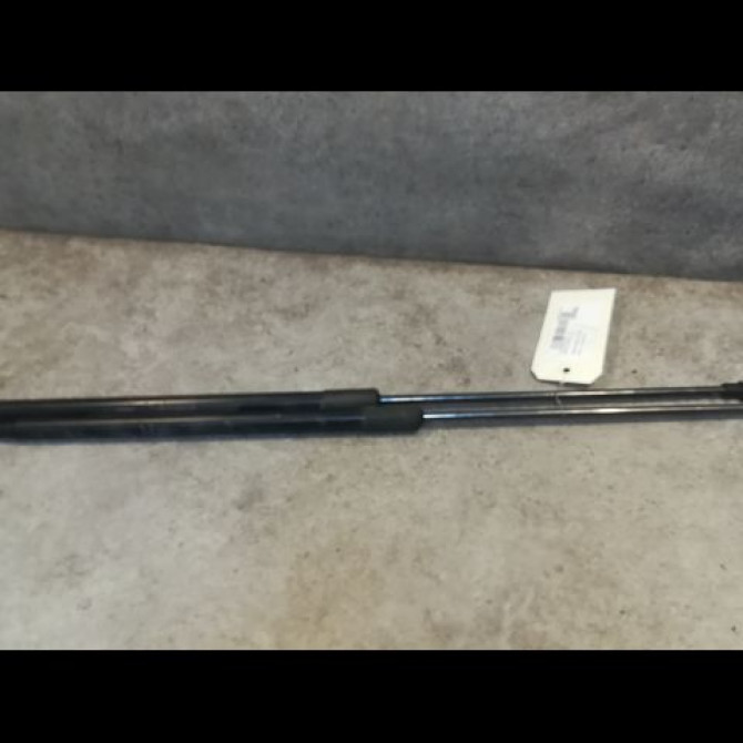 Verin droit hayon occasion NISSAN JUKE Phase 2 03-2014->... 1.2i 115ch 90450BV91A 1