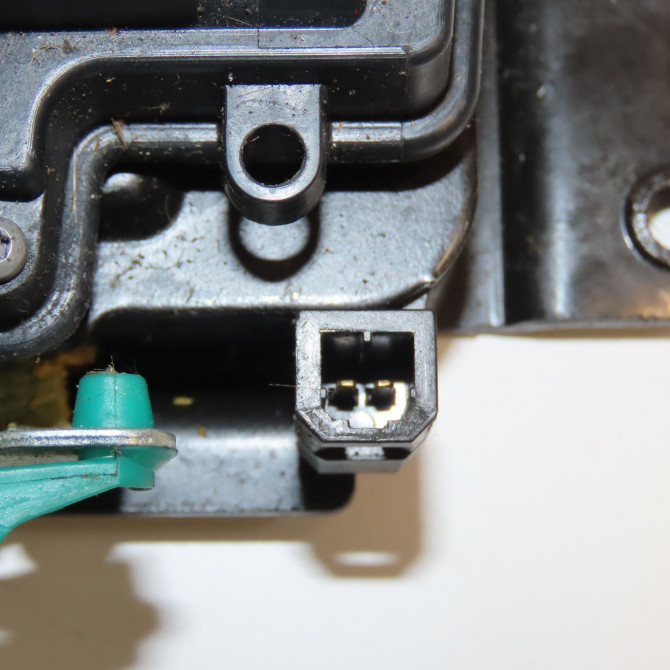 Serrure hayon occasion CHRYSLER PT CRUISER 4589016AC 3