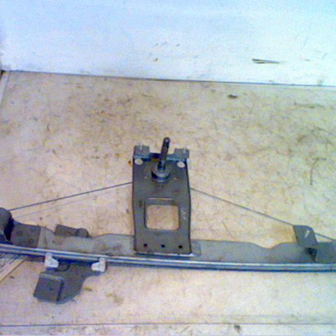 Mécanisme lève-glace avant droit occasion DACIA SANDERO I Phase 1 06-2008->10-2012 1.2 16v 75ch 8200733825 1