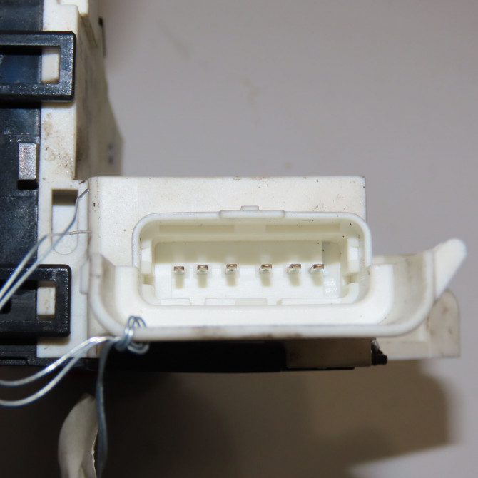 Serrure porte ard occasion CITROEN C4 I Phase 2 07-2008->10-2010 1.6 HDI 92ch 9138T5 4