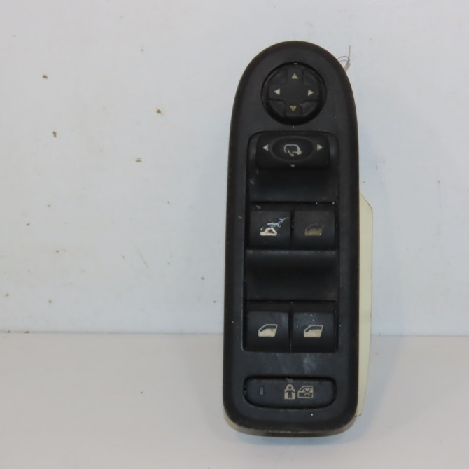 Commande lève-glace porte avant gauche occasion CITROEN C5 II Phase 1 04-2008->... 2.0 HDi 140ch 6490NR 1