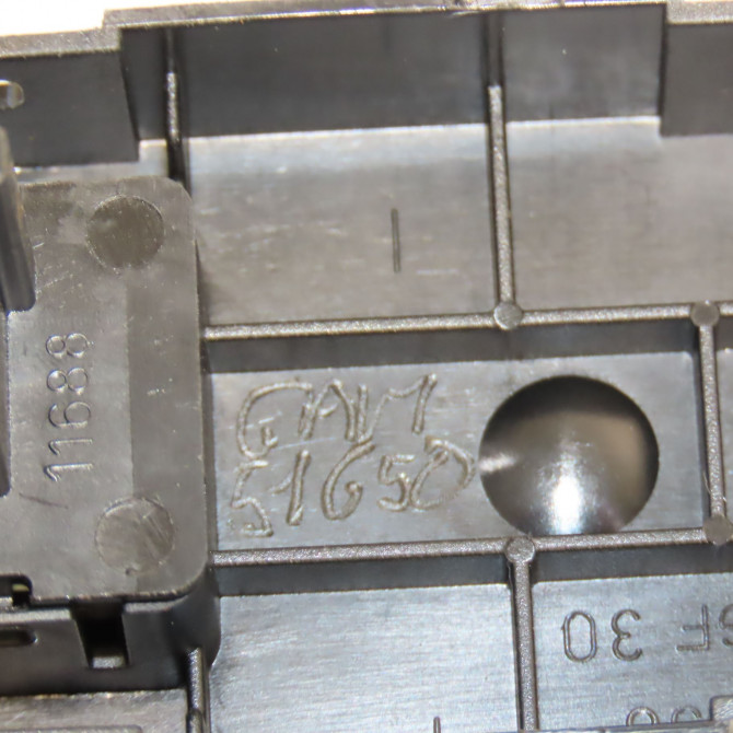 Commande lève-glace porte avant droite occasion CITROEN C5 II Phase 1 04-2008->... 2.0 HDI 180ch 6490Y8 5