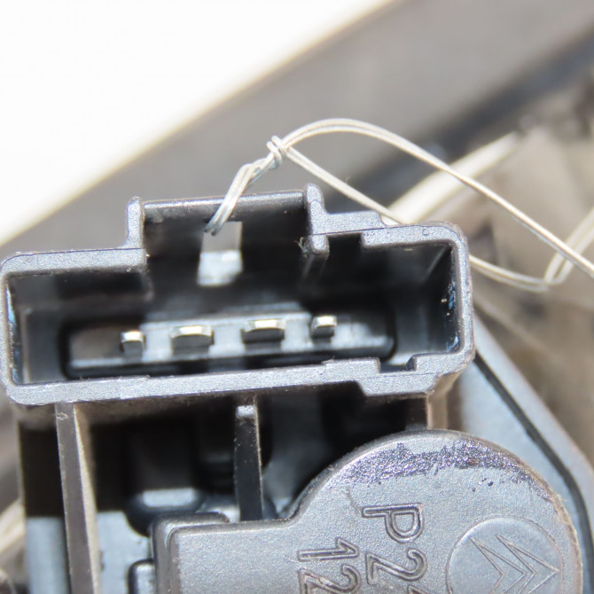 Feu arrière interieur gauche occasion CITROEN C5 II Phase 1 04-2008->... 2.0 HDI 180ch 6350LW 3