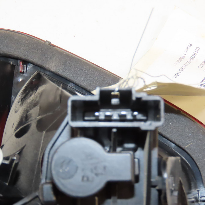 Feu arrière intérieur droit occasion CITROEN C5 II Phase 1 04-1995->04-1999 2.0 HDI 140ch 6351LW 3