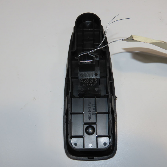 Commande lève-glace porte avant droite occasion CITROEN C4 PICASSO I Phase 1 01-2007->10-2013 1.6 HDi 16v 110ch 6554YG 2