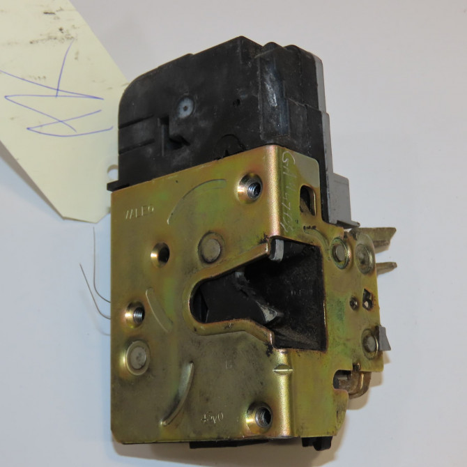 Serrure porte avg occasion CITROEN XSARA Phase 2 09-2000->12-2005 1.4i 9135H4 1