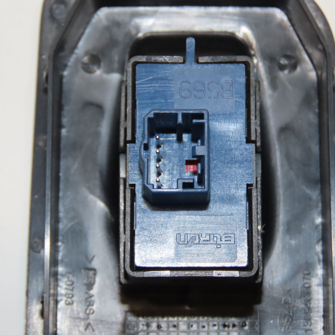 Commande lève-glace porte avant droite occasion CITROEN NEMO Phase 1 09-2008->... 1.4 HDi 6490H0 3